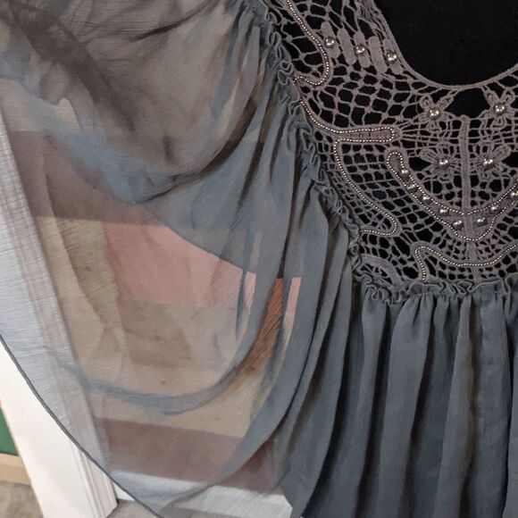 NWT SMALL black and gray blouse - Picture 6 of 6